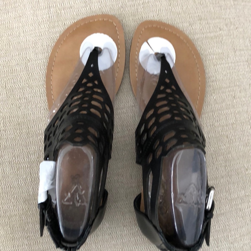 Carlos black sandals
